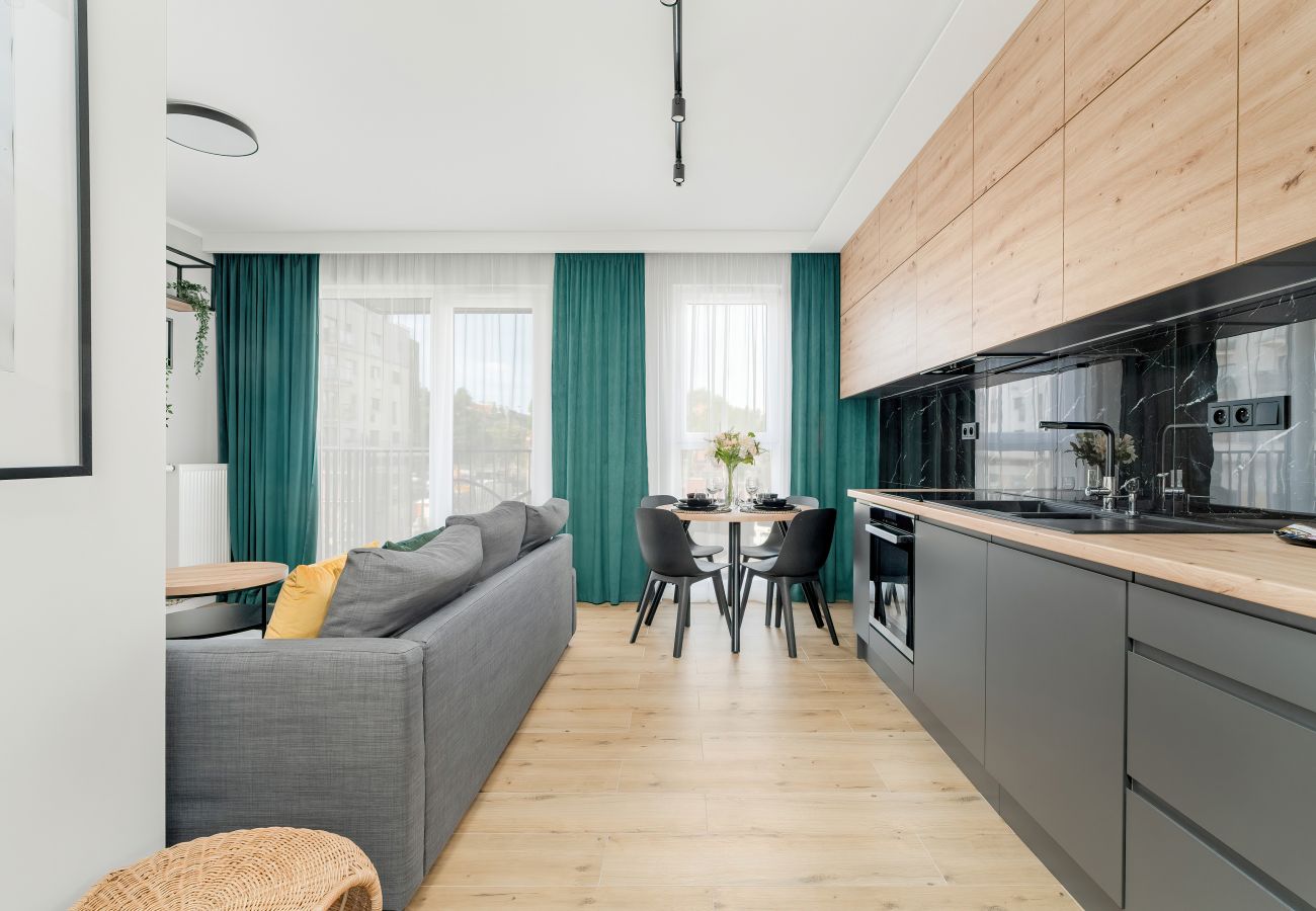 Ferienwohnung in Poznań - Esencja Anwesen Garbary 104F | Wifi, 1 Schlafzimmer, Balkon, Parkplatz, Poznan