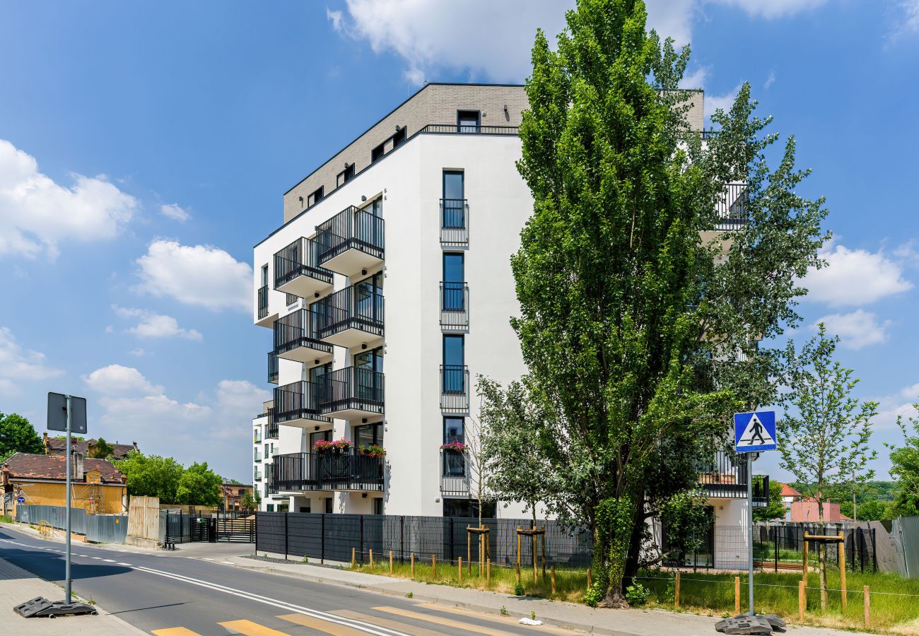 Ferienwohnung in Poznań - Esencja Anwesen Garbary 104F | Wifi, 1 Schlafzimmer, Balkon, Parkplatz, Poznan