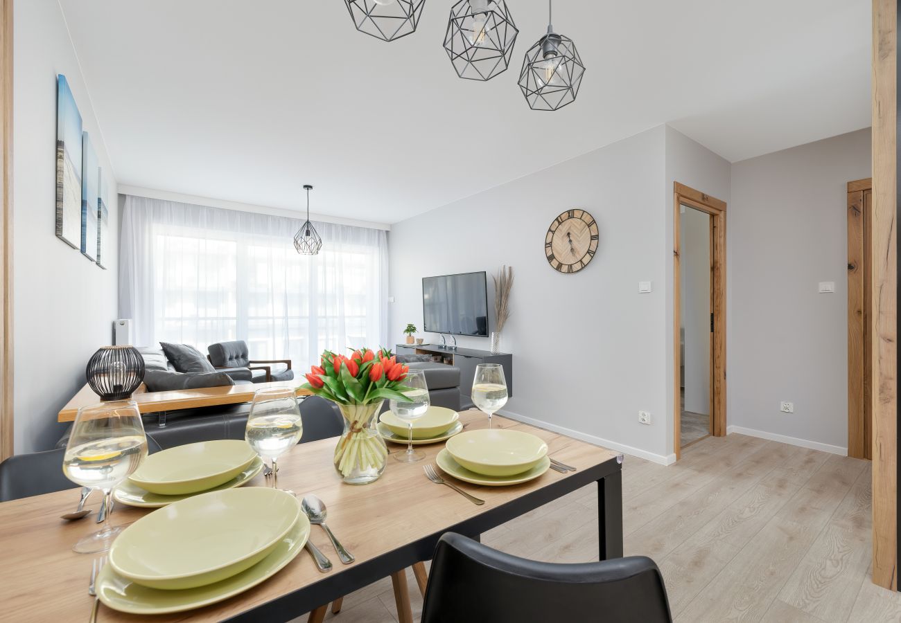 Ferienwohnung in Dziwnów - Spadochroniarzy 10G Dziwnów | Schlafzimmer | Balkon und Parkplatz