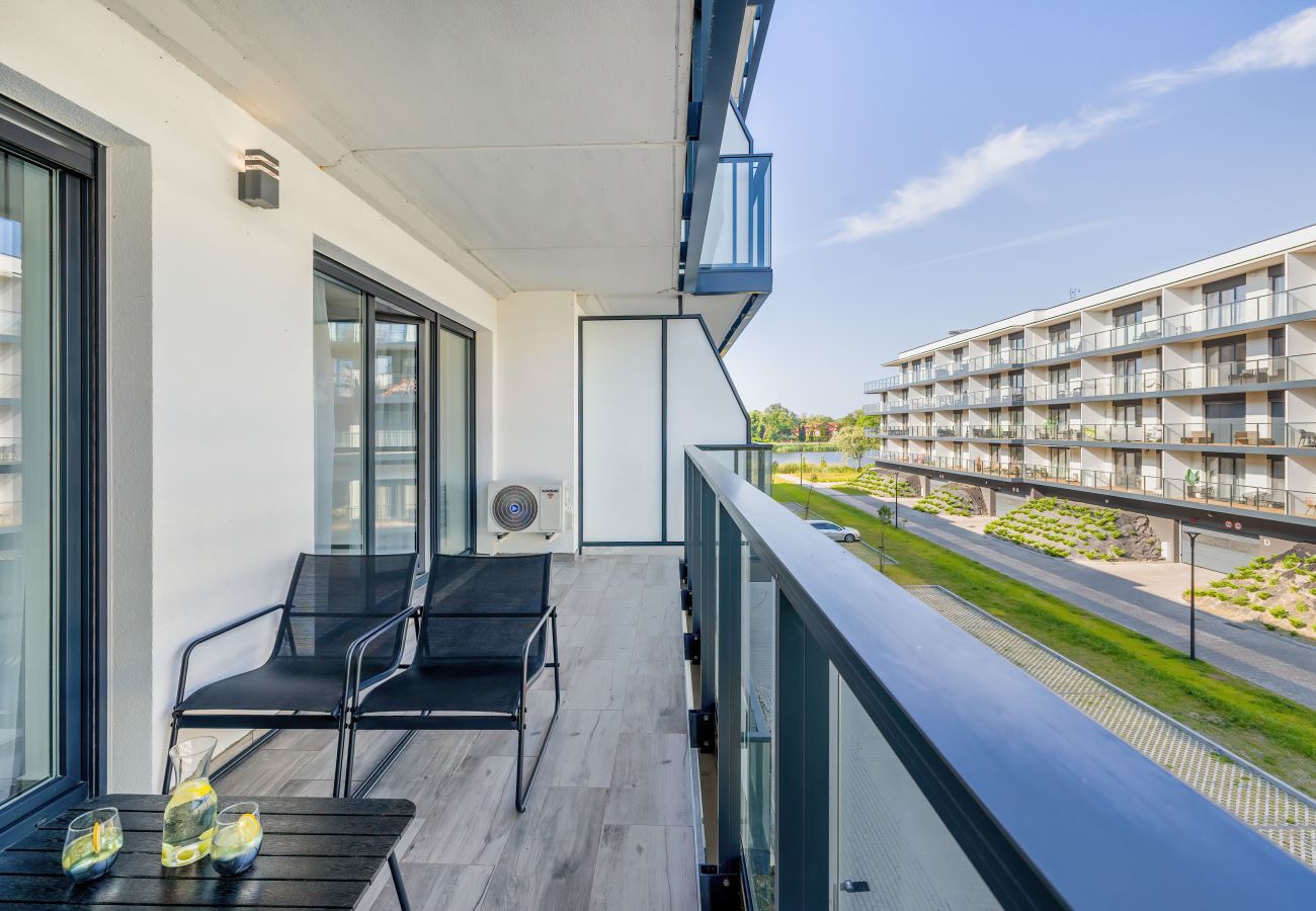 Ferienwohnung in Dziwnów - Spadochroniarzy 10G Dziwnów | Schlafzimmer | Balkon und Parkplatz