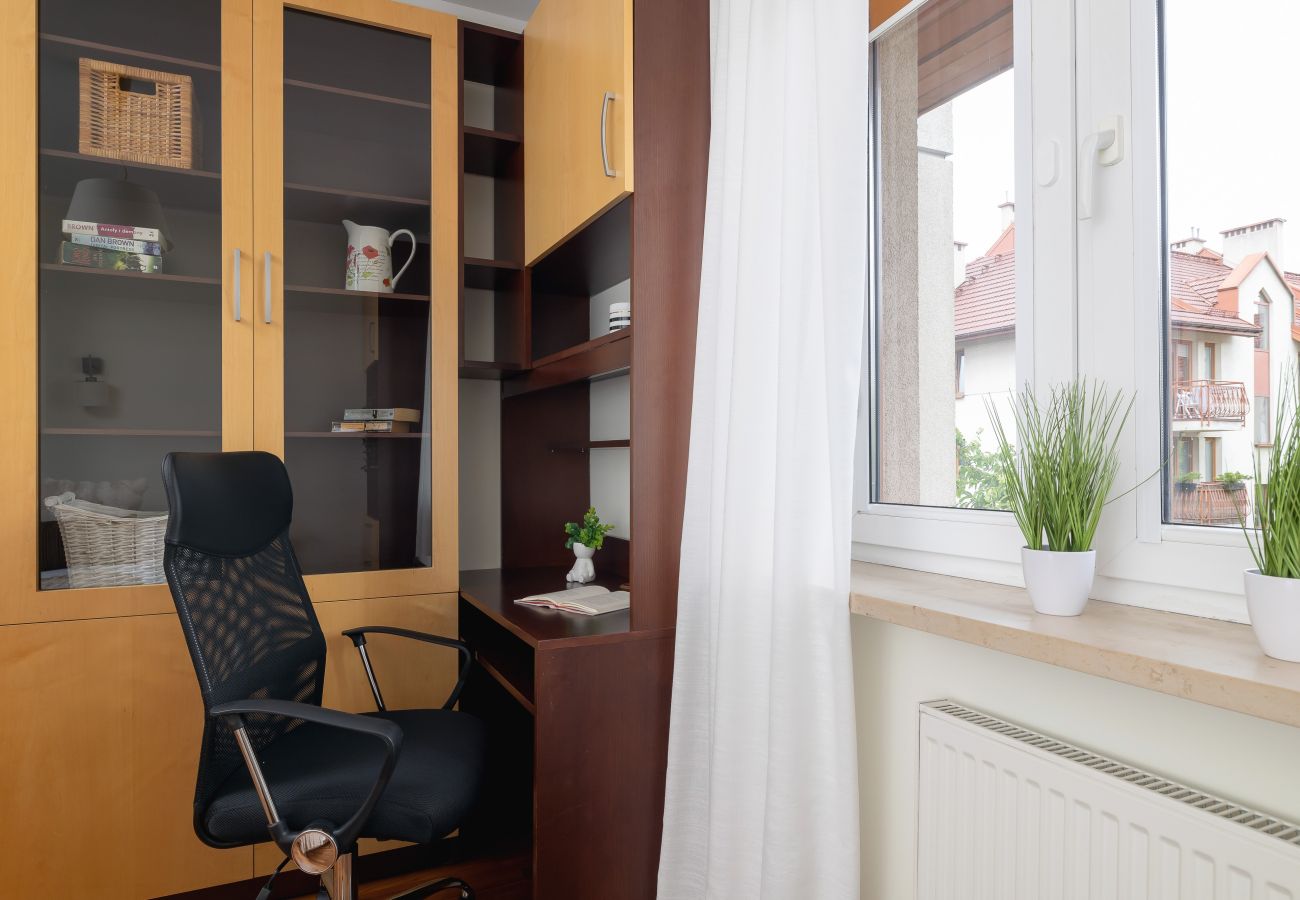 Ferienwohnung in Kraków - Ziobrowskiego 3 | Kraków | Ein-Schlafzimmer-Apartment | Parken | Fernarbeit | Badewanne 