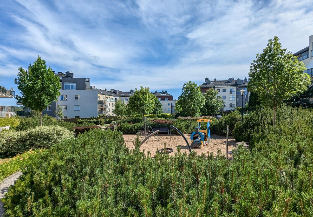 Ferienwohnung in Gdynia - Gdynia | Janki Bryla | Parkplatz | In der Nähe des Dreistadt-Landschaftsparks | Balkon | Für 4