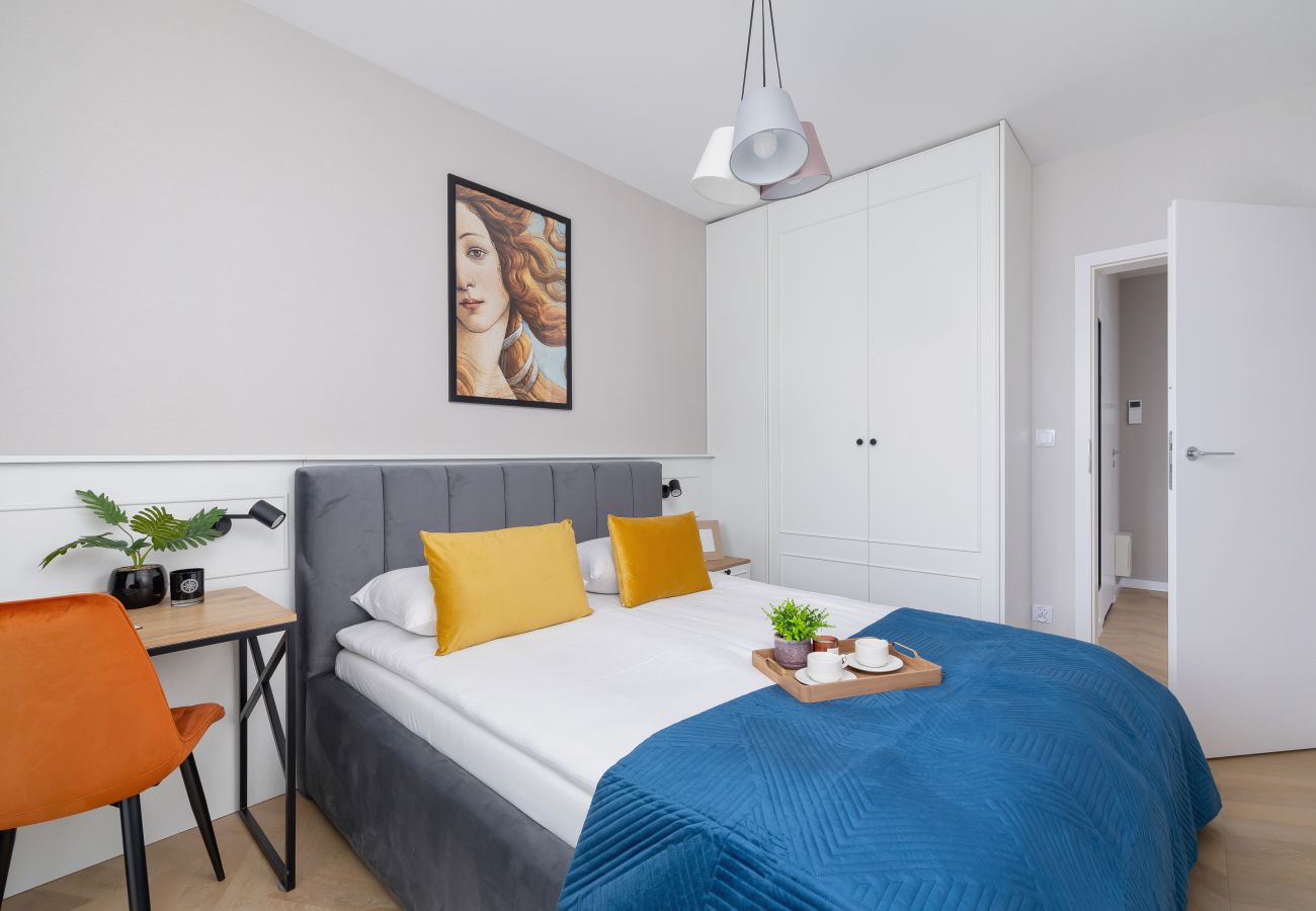 Ferienwohnung in Kraków - Krowodeska 40B | Prestige Apartment in Krakau | 4 Personen | Parkplatz | Klimaanlage | Schreibtisch | Badewanne