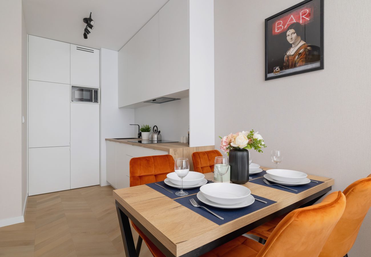 Ferienwohnung in Kraków - Krowodeska 40B | Prestige Apartment in Krakau | 4 Personen | Parkplatz | Klimaanlage | Schreibtisch | Badewanne