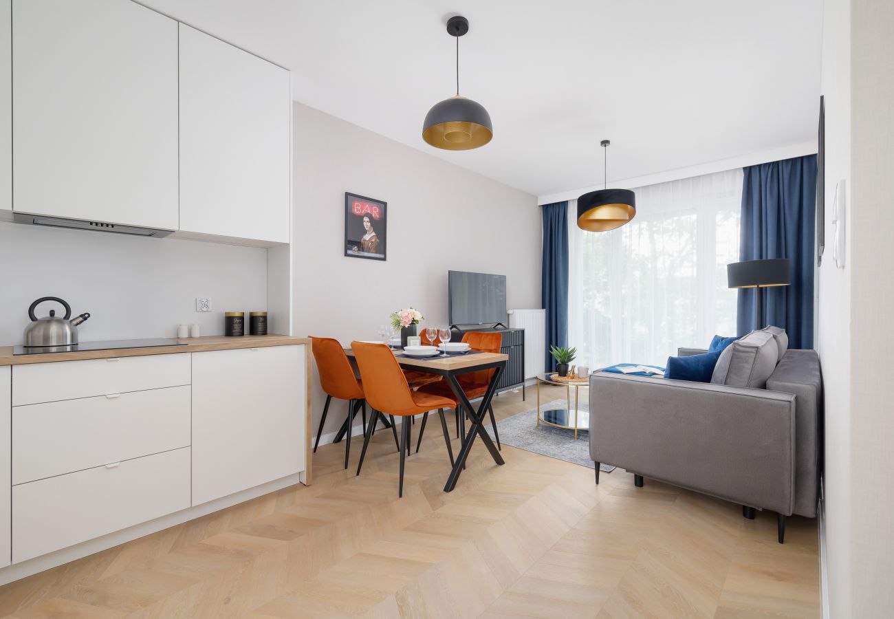 Ferienwohnung in Kraków - Krowodeska 40B | Prestige Apartment in Krakau | 4 Personen | Parkplatz | Klimaanlage | Schreibtisch | Badewanne