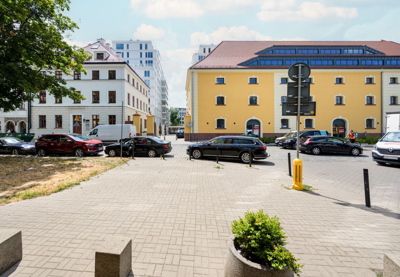 Ferienwohnung in Wrocław - Księcia Witolda 48 | Prestige, Wifi, 1 Schlafzimmer, Balkon, Breslau