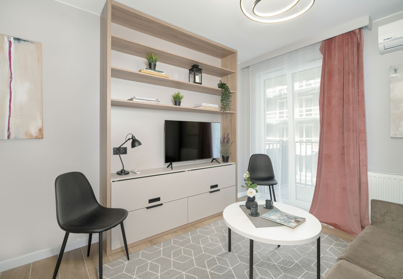 Studio in Poznań - Nadolnik Studio Apartments | 2 Gäste | AC | Balkon 