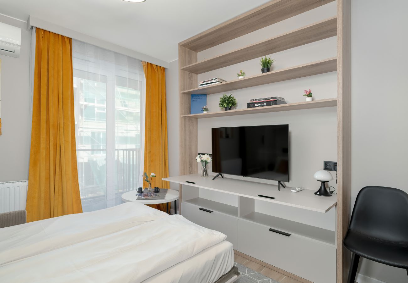 Studio in Poznań - Nadolnik Studio Apartments | 2 Gäste | AC | Balkon 