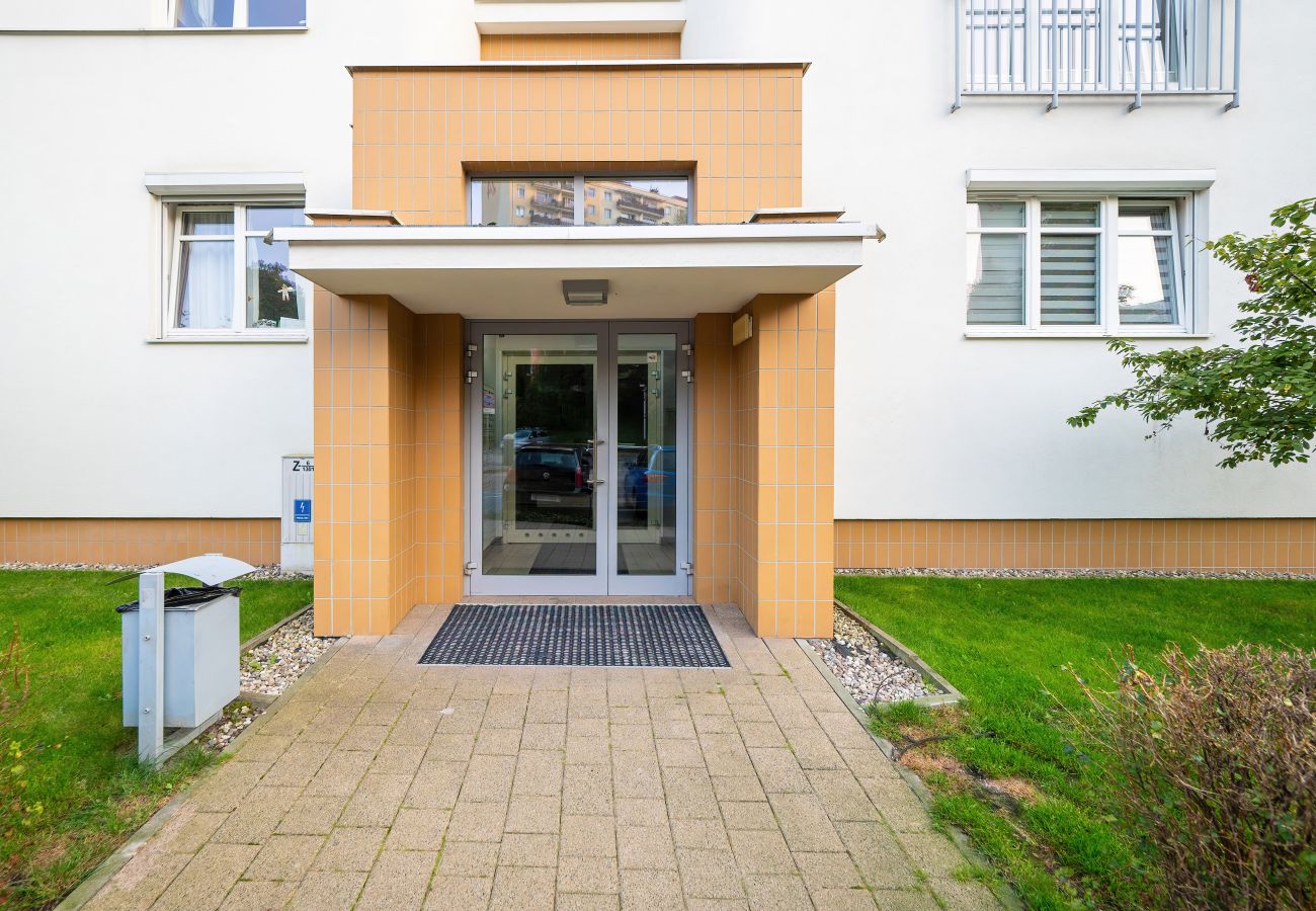 Ferienwohnung in Gdynia - Wittekówny 6 | Geräumige Wohnung mit einem Schlafzimmer in Gdynia | 6 Personen | Parkplatz | Badewanne