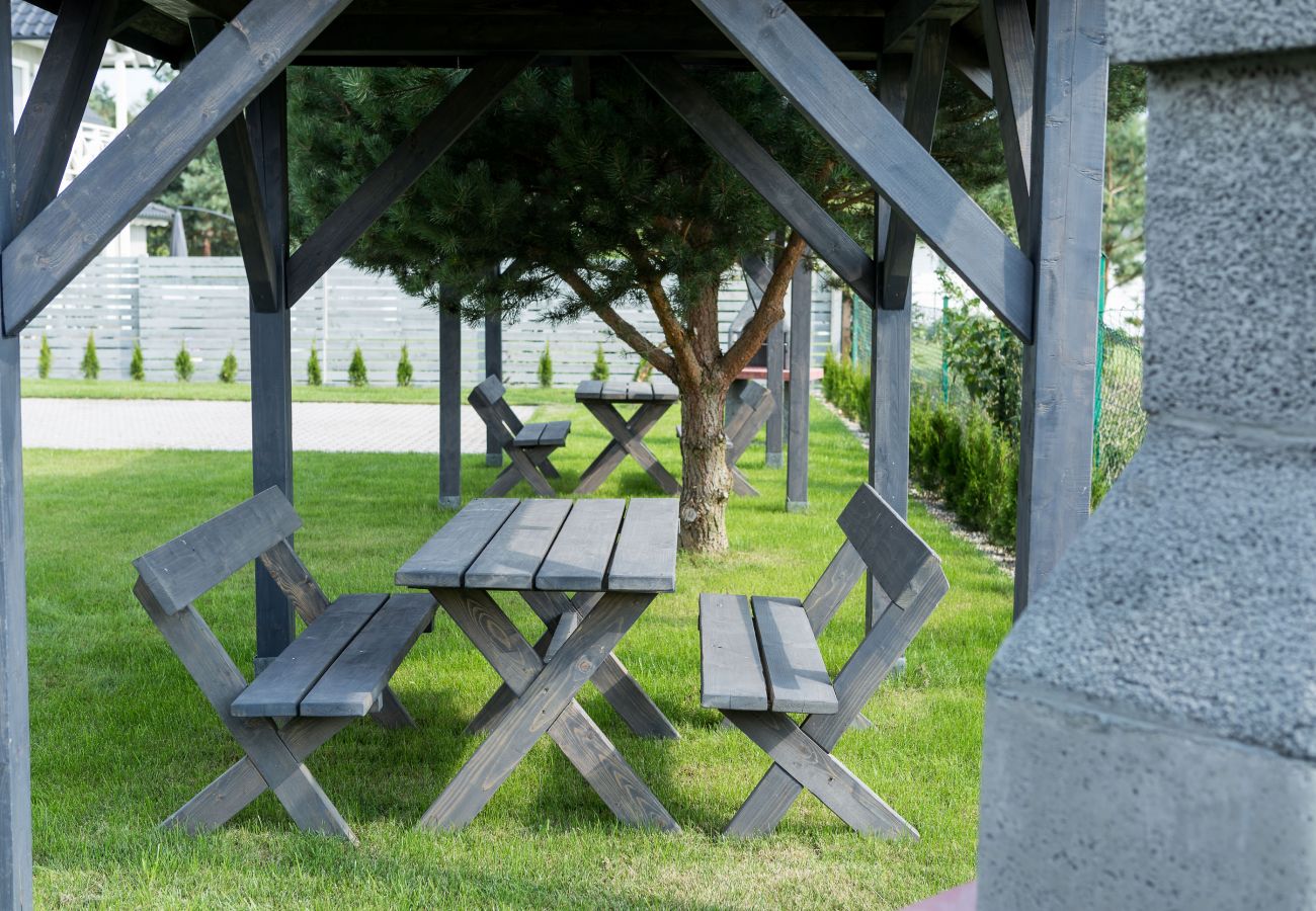  exterior, garden, garden furniture, table, bench, rent 