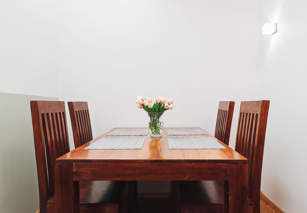 dining area, dining table, chairs, apartment, interior, rent