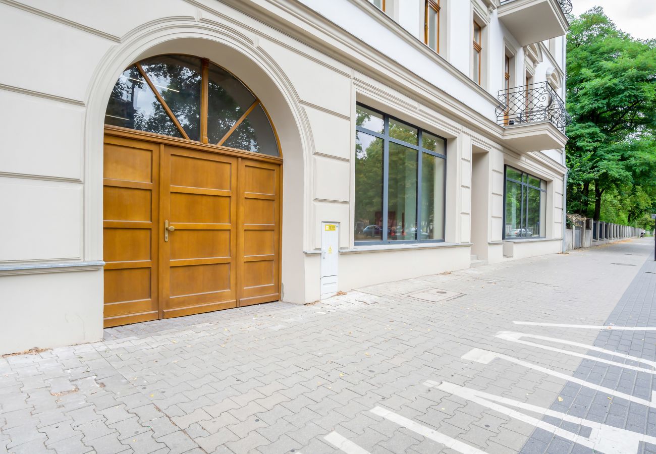 apartment, rent, outside, building, entrance, Bukowska 21, Poznań