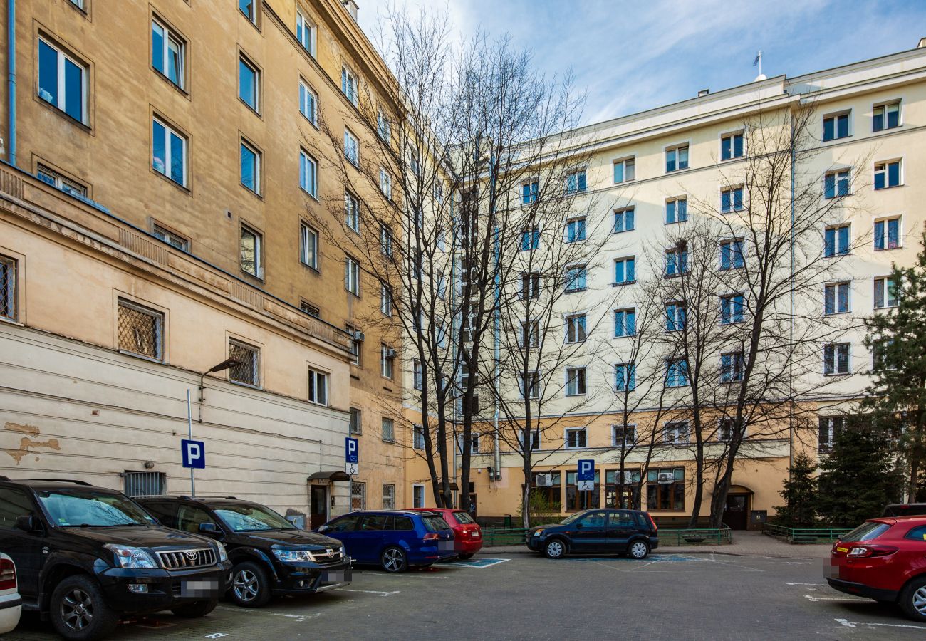 Apartment in Warszawa - Two Bedroom Apartment Warsaw Pl. Konstytucji