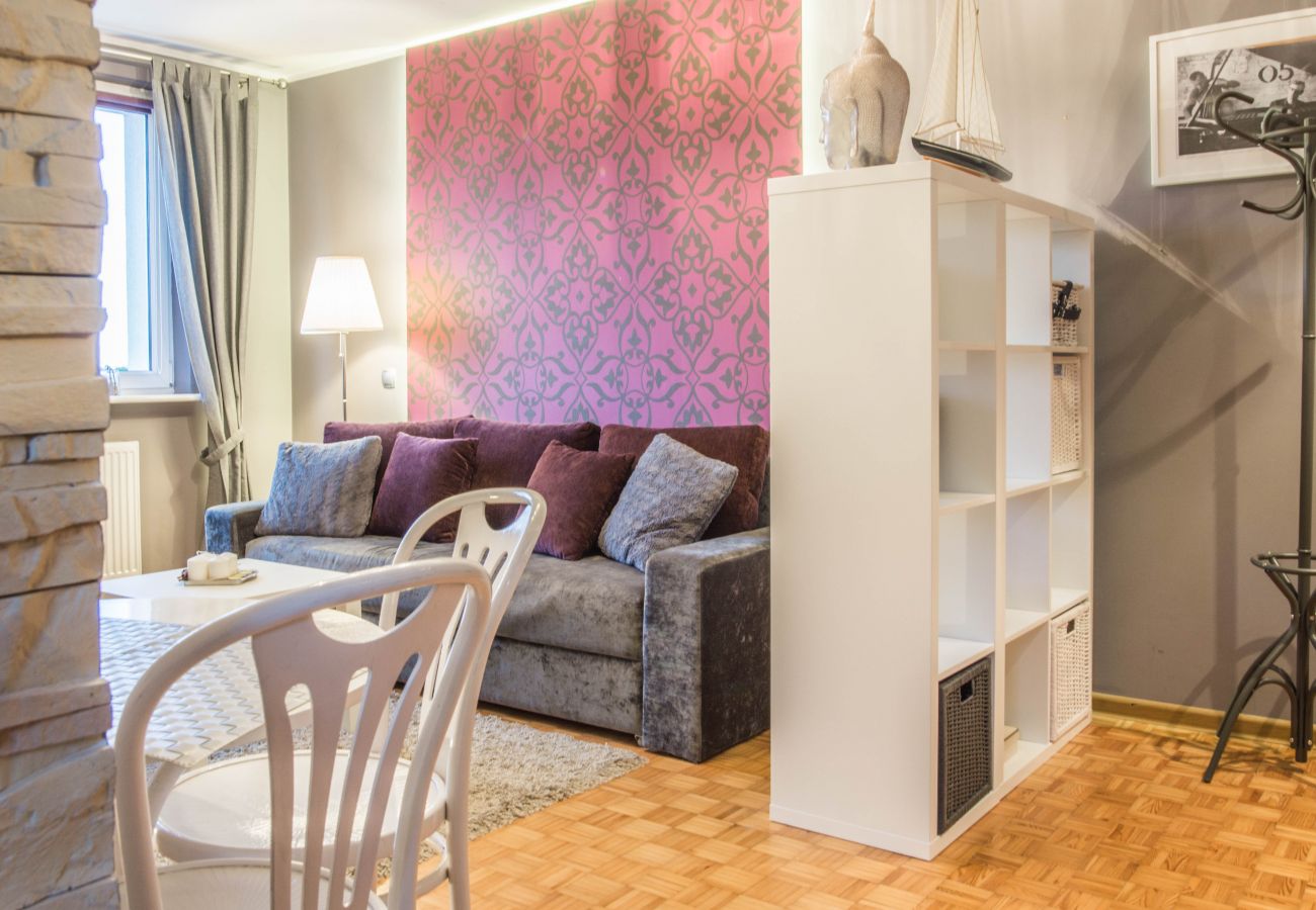 Apartment in Sopot - Malczewskiego 5A | One Bedroom Apartment for 4 People in Sopot | Remote Work