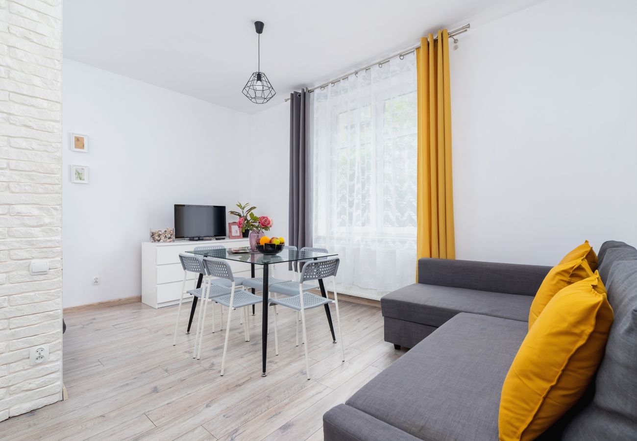 Apartment in Kraków - Bosacka 10/5, 1 Bedroom Apartment for 5 people, Cracow