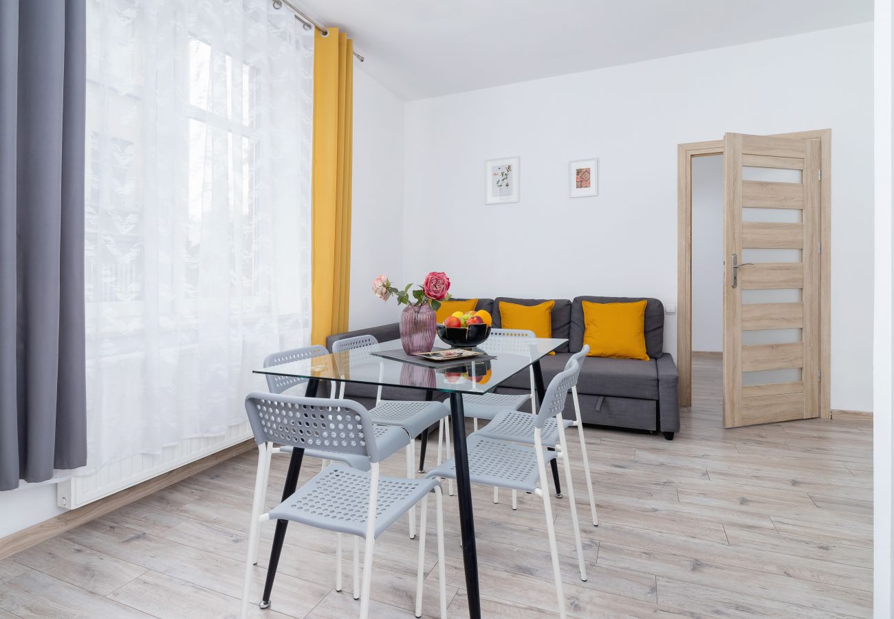 Apartment in Kraków - Bosacka 10/5, 1 Bedroom Apartment for 5 people, Cracow