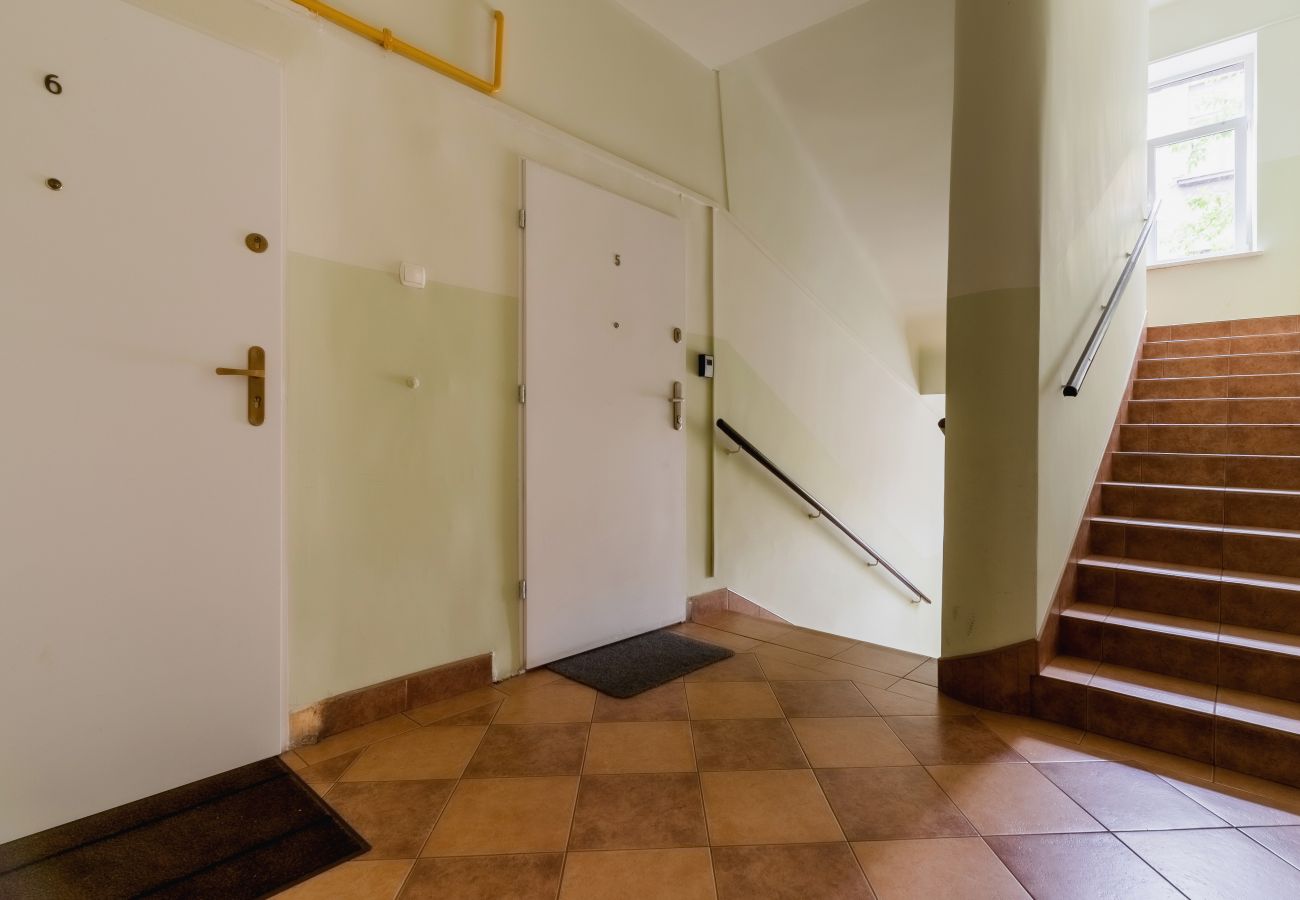 Apartment in Kraków - Bosacka 10/5, 1 Bedroom Apartment for 5 people, Cracow