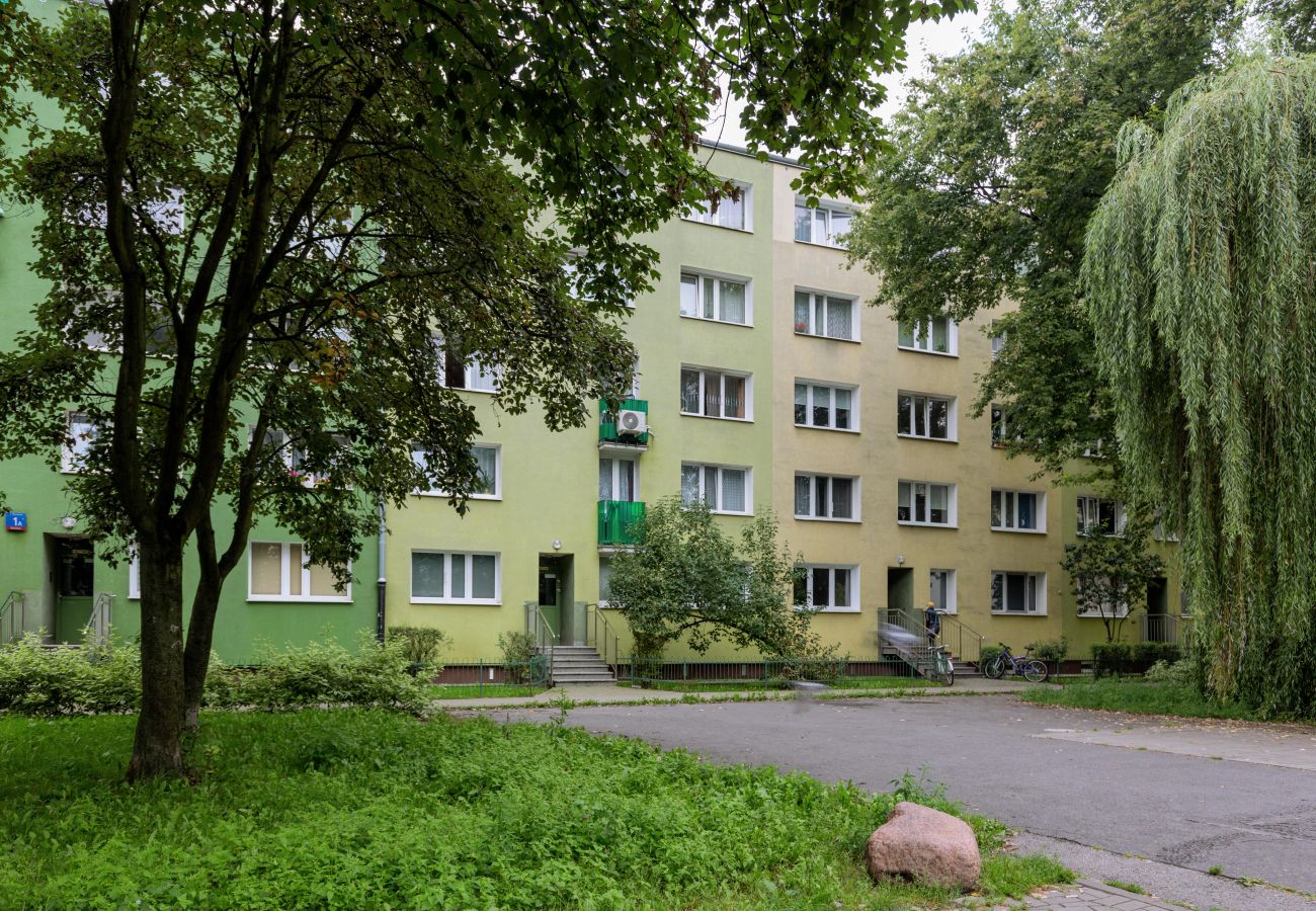 Apartment in Warszawa - Wrzeciono 1A/29 |2 bedrooms & bathtub in Warsaw Bielany