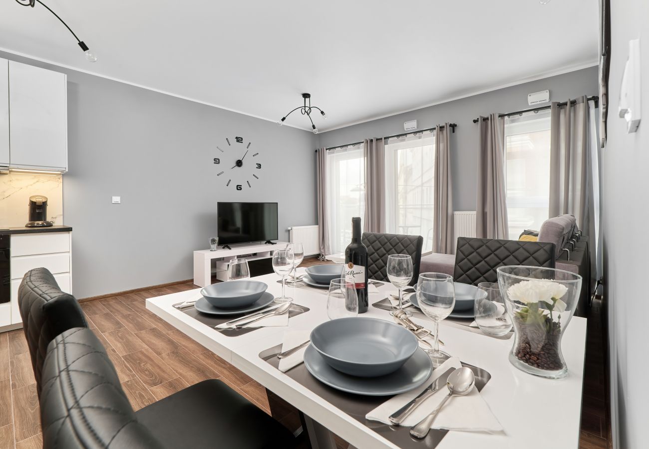 Apartment in Wrocław - One-Bedroom Apartment|  Jana Pawła II 21