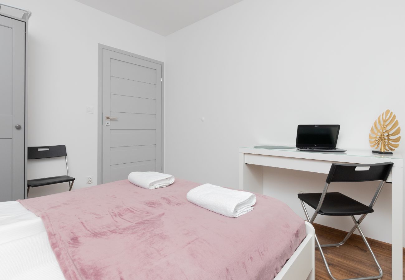 Apartment in Gdańsk - Gdańsk Kliniczna 5B / 36 | 1 bedroom, balcony & parking