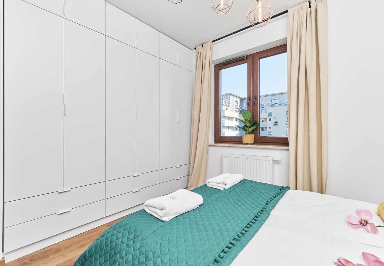 Apartment in Wrocław - One-Bedroom Apartment|Tęczowa 82e