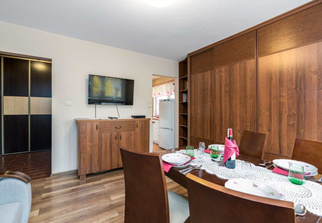 Apartment in Poznań - One-Bedroom Apartment near the Airport | Bukowska 134A