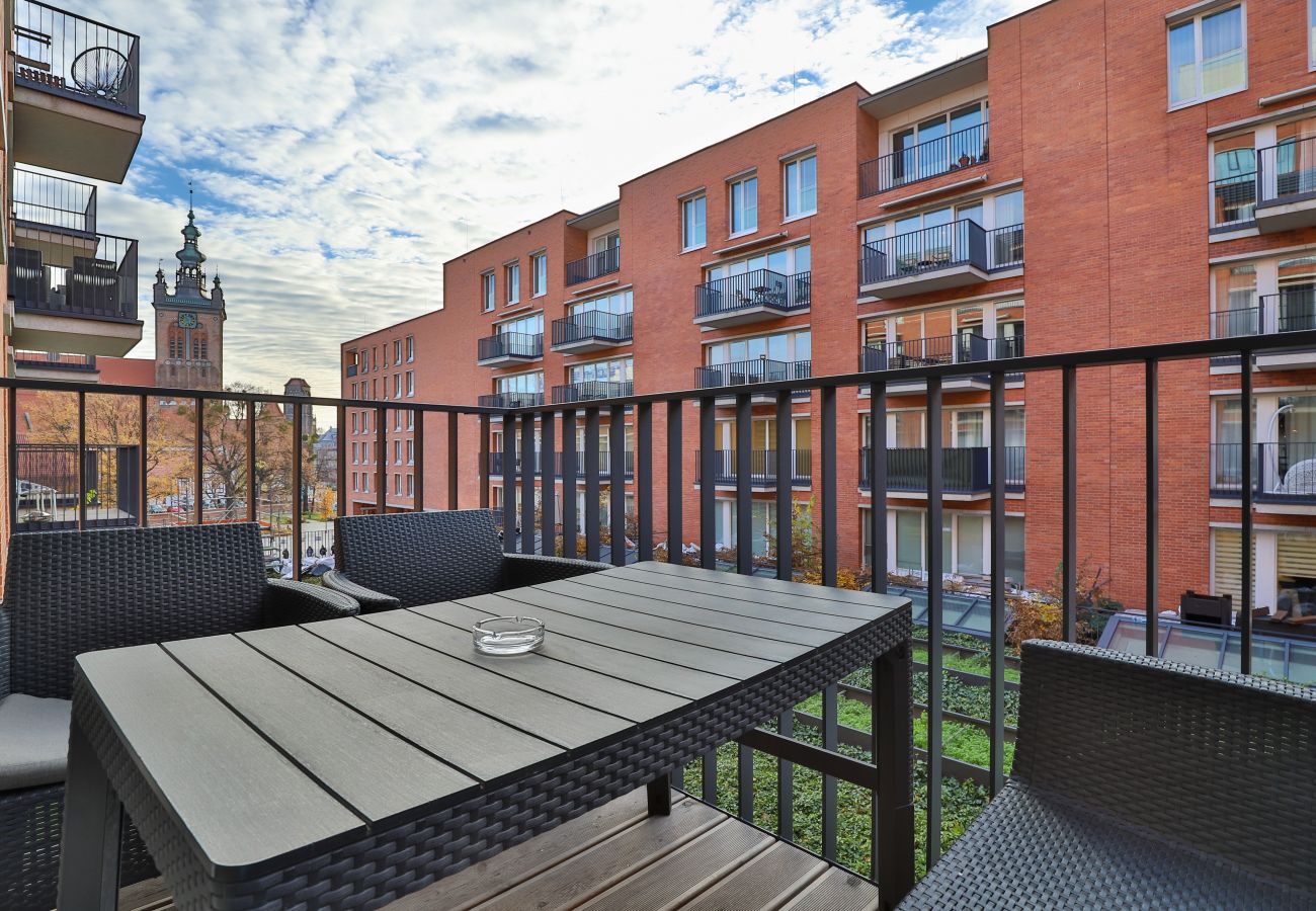 Apartment in Gdańsk - Rajska 8/139 | 2 bedrooms, balcony & parking