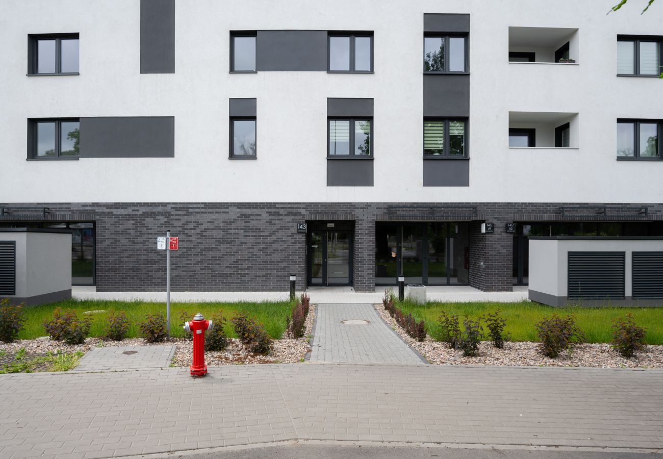 Apartment in Wrocław - Kamienna Estate Krzyki | Chic 1-bedroom Apartment with free parking