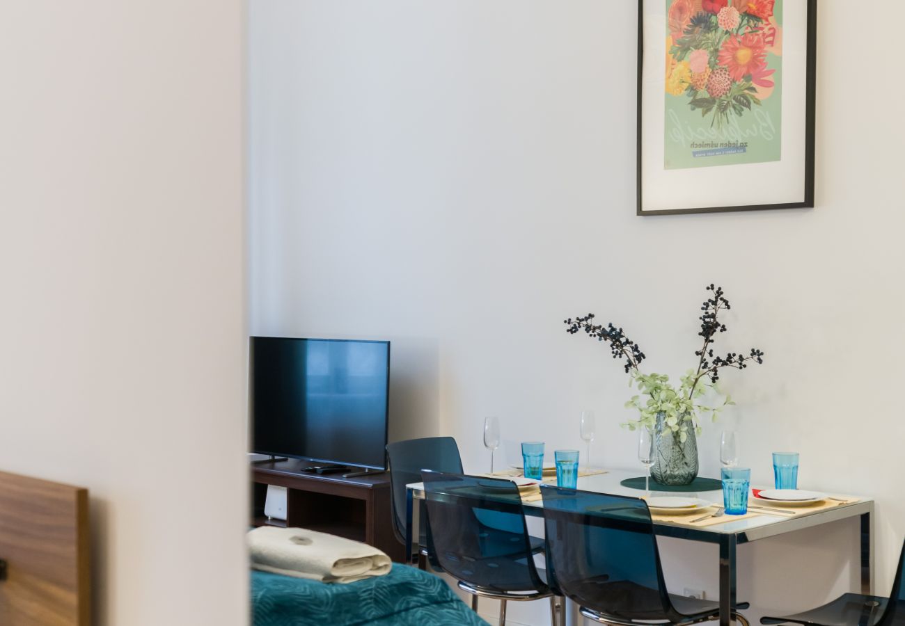 Studio in Poznań - Kwiatowa 6 | Wifi, Pet-friendly, Studio for 3 Guests, Poznan