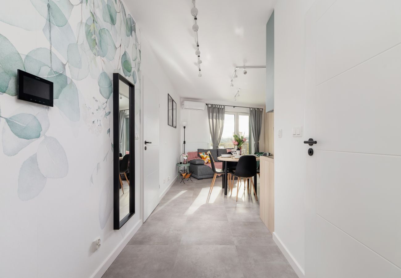 Hallway in the Premium apartment in Krakow at Świtezianka Street, close to the Tauron Arena.