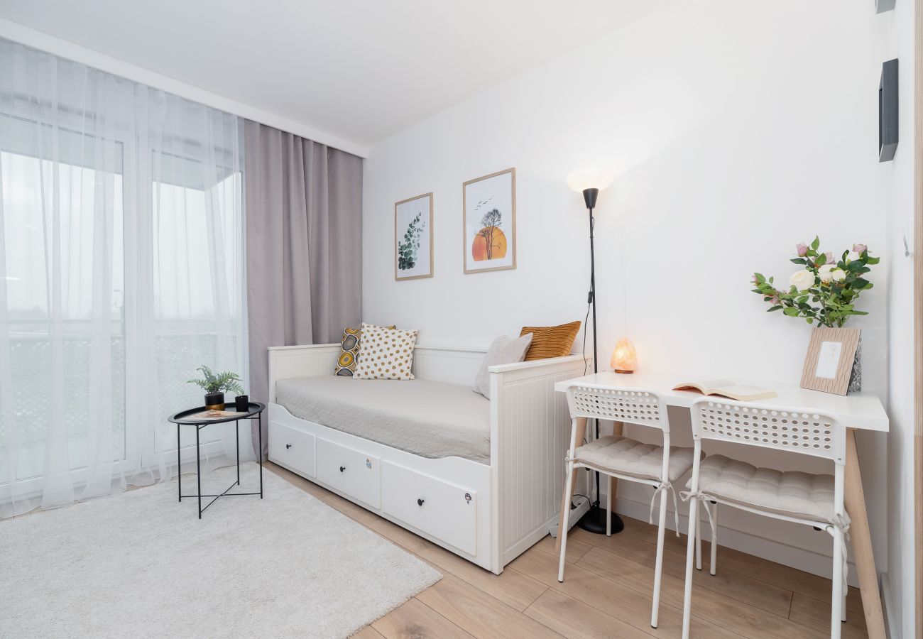 Charming salon at Pet-Friendly Studio Goszczyńskiego, Kraków - book today!