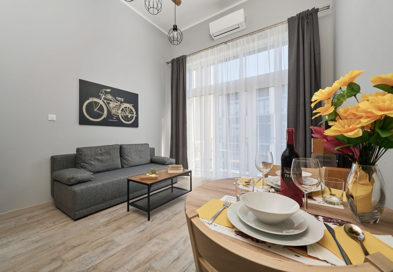 Studio in Wrocław - Zarembowicza 33 | Studio for 4 Guests | Wrocław