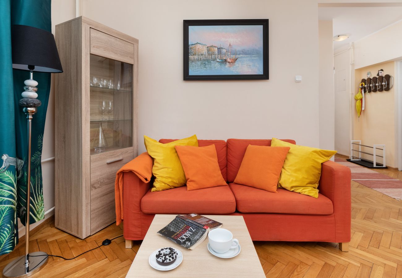 Apartment in Gdynia - Sunny Apartment for Family with Balcony, Gdynia Downtown