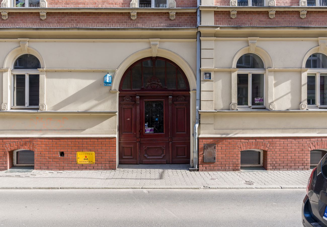 Studio in Poznań - Studio in a tenement house - Strzałowa 3 