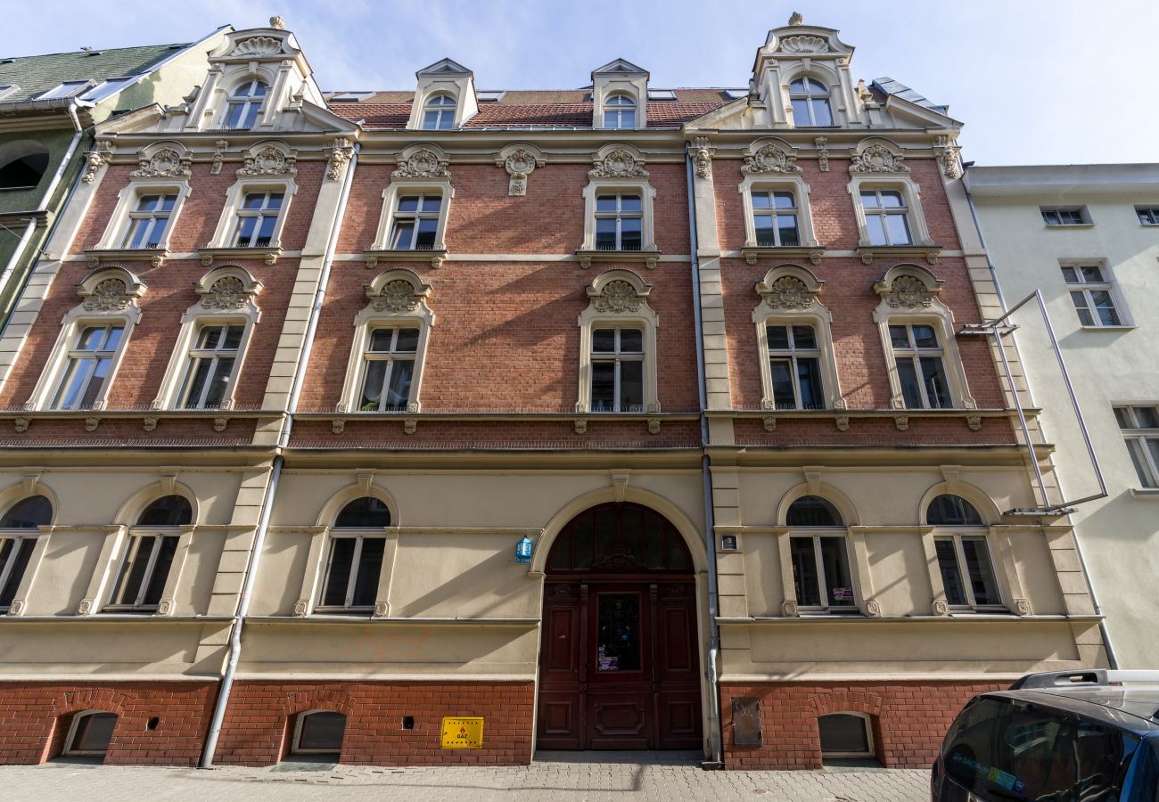 Studio in Poznań - Studio in a tenement house - Strzałowa 3 