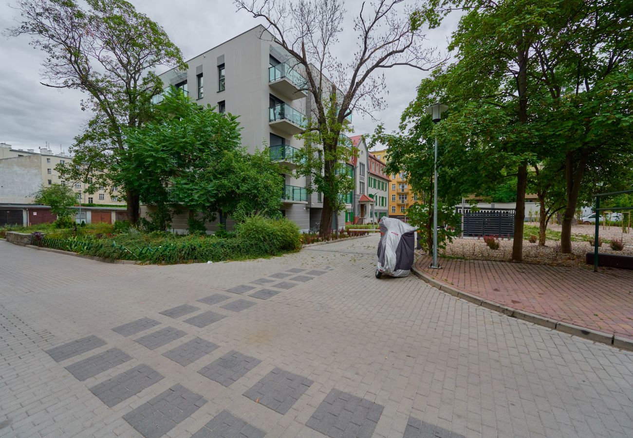 Studio in Wrocław - Trendy Studio with Balcony | 1,2 km to Wroclaw Main Station