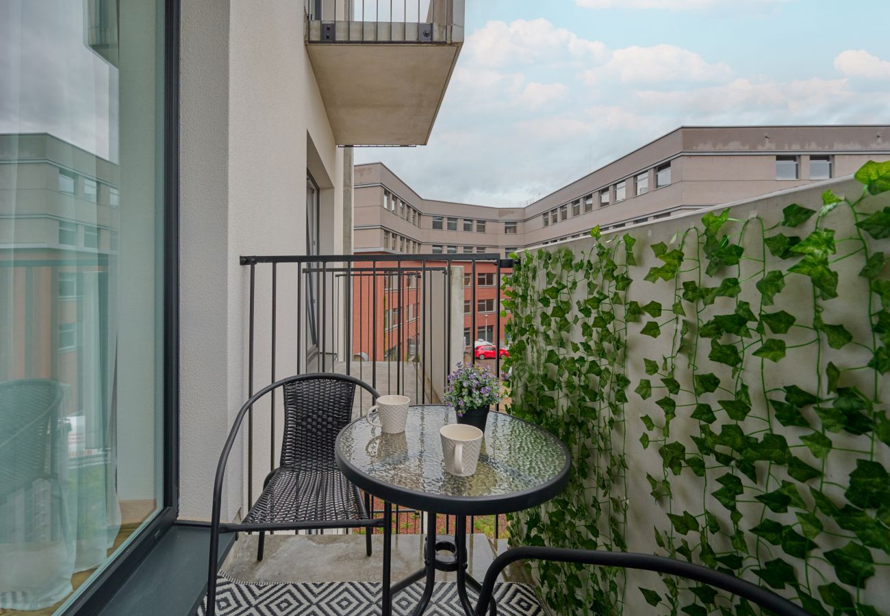 Studio in Wrocław - Modern Studio Słonimskiego with Balcony