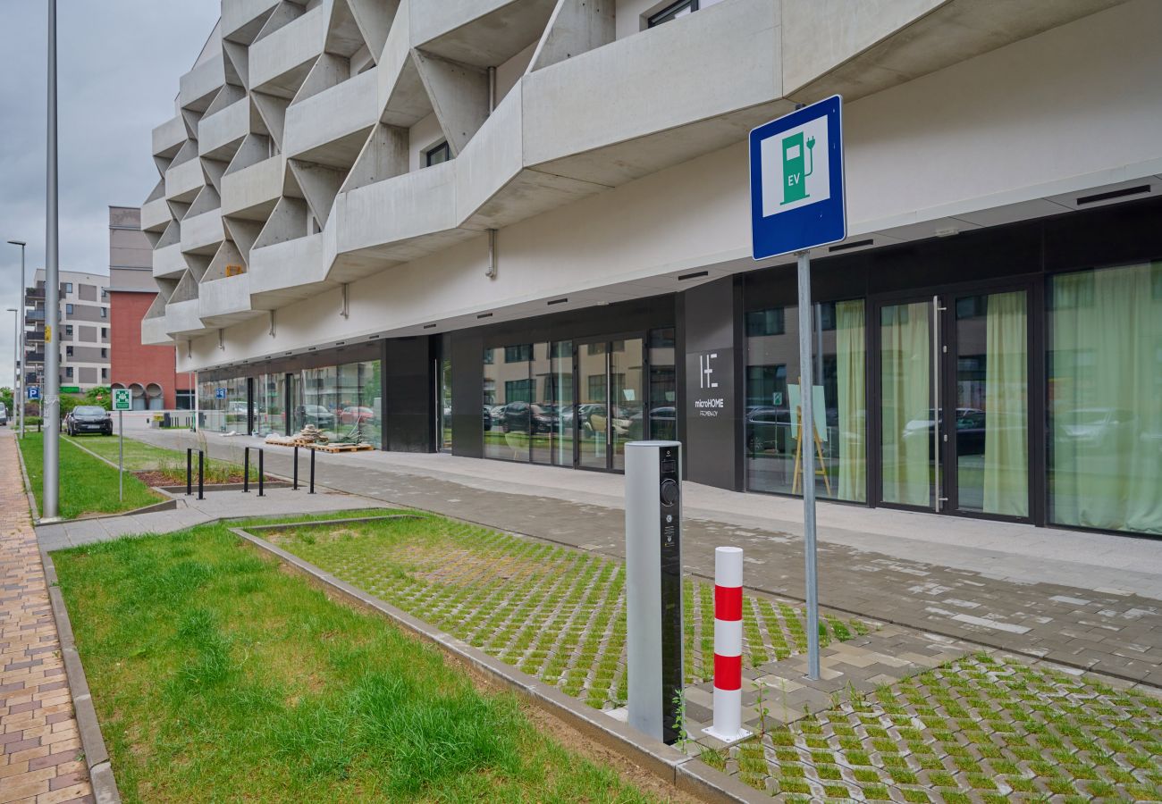 Studio in Wrocław - Modern Studio Słonimskiego with Balcony