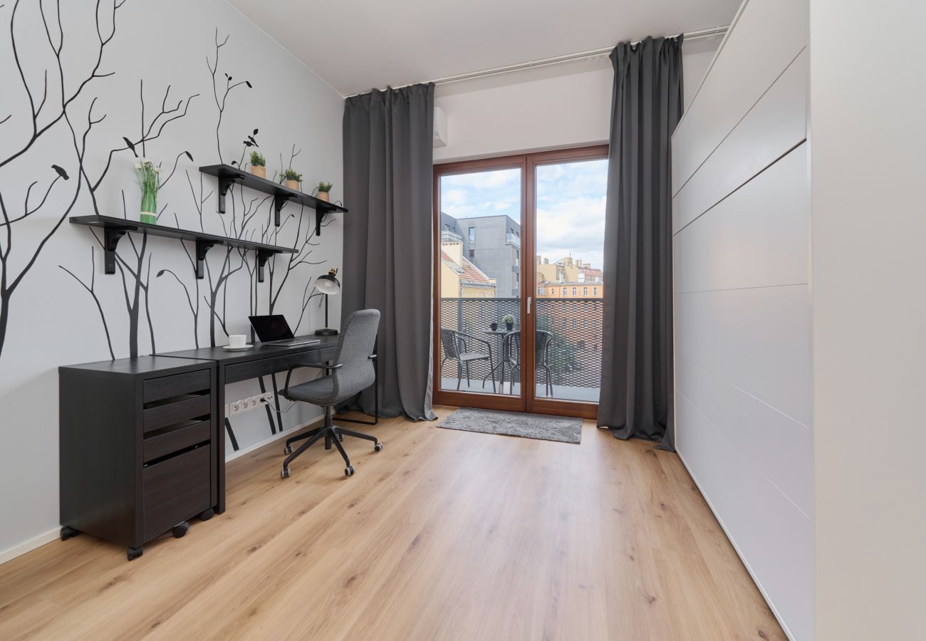 Studio in Wrocław - Stylish Studio Śrutowa with Balcony