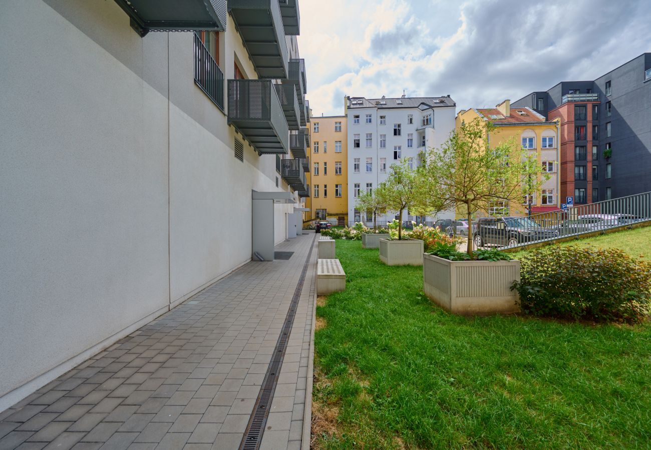 Studio in Wrocław - Stylish Studio Śrutowa with Balcony