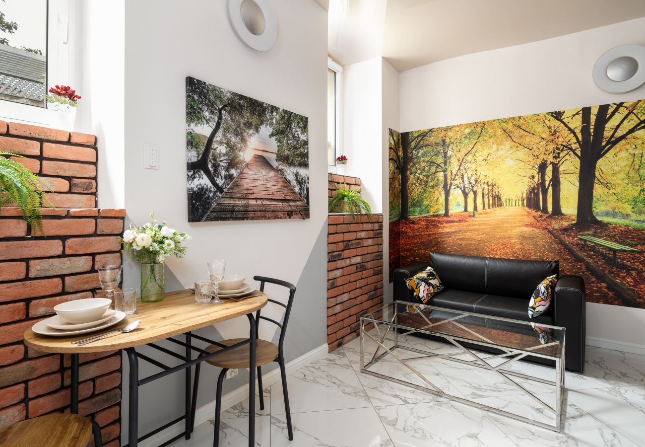 Studio in Poznań - Studio on Dluga Street | 4 guests | Poznan City Centre | Smart TV