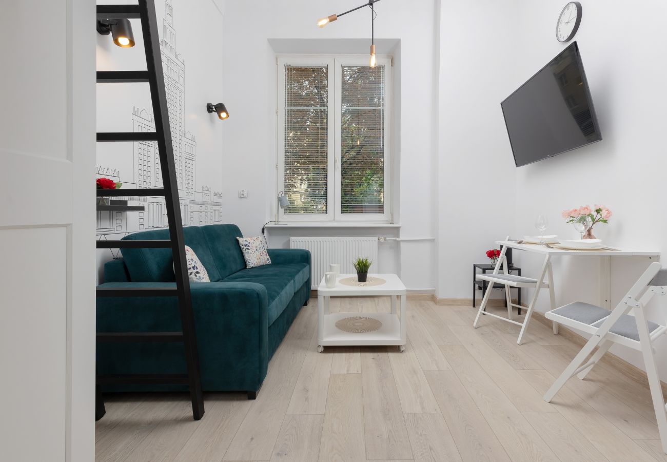 Studio in Warszawa - Al. Wyzwolenia 10 | Wifi, Pet-friendly, Studio with mezzanine, 4 guests, Warsaw