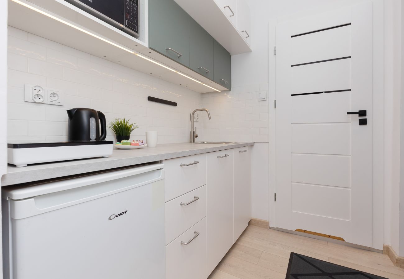 Studio in Warszawa - Al. Wyzwolenia 10 | Wifi, Pet-friendly, Studio with mezzanine, 4 guests, Warsaw