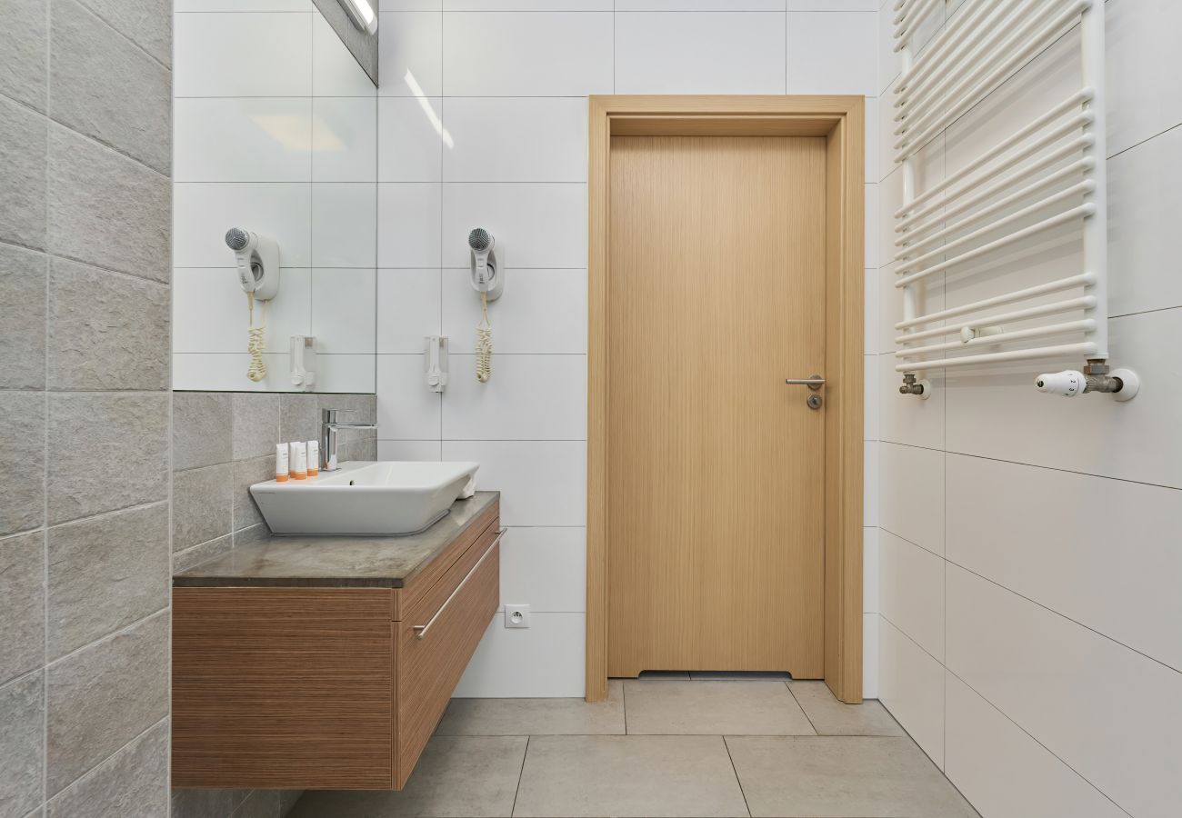 Studio in Wrocław - Hubska | Studio,  shower, Spacious | Wrocław