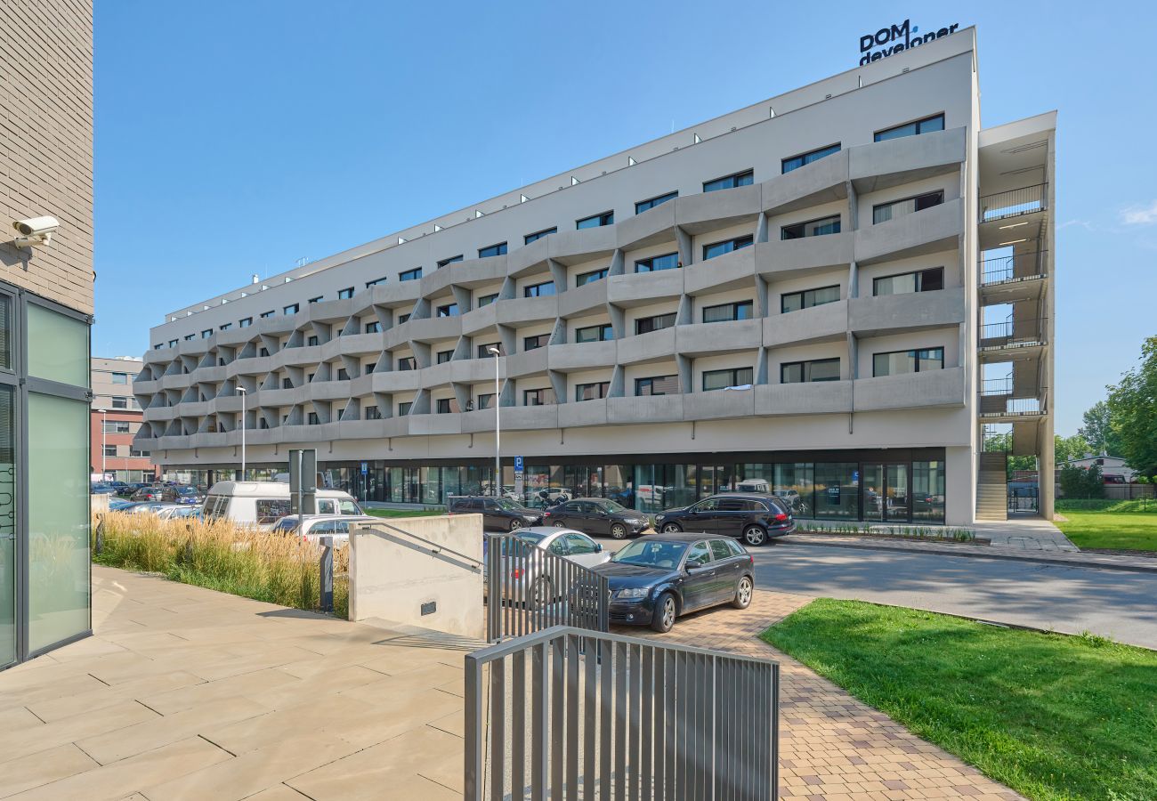 Studio in Wrocław - Spacious & Bright Studio with Balcony | Wrocław