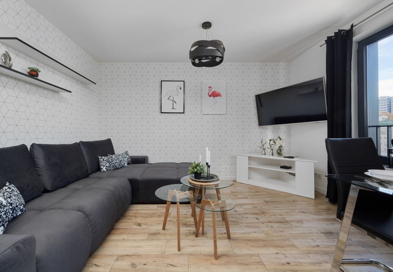 Apartment in Wrocław - Modern Chique Apartment for a Big Family | Parking | Balcony | AC