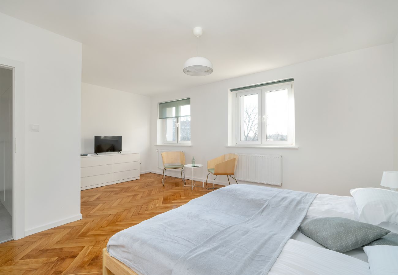 Studio in Poznań - Rycerska 5 | Cosy Studio for 2 People | Outdoor Parking Space | Poznań