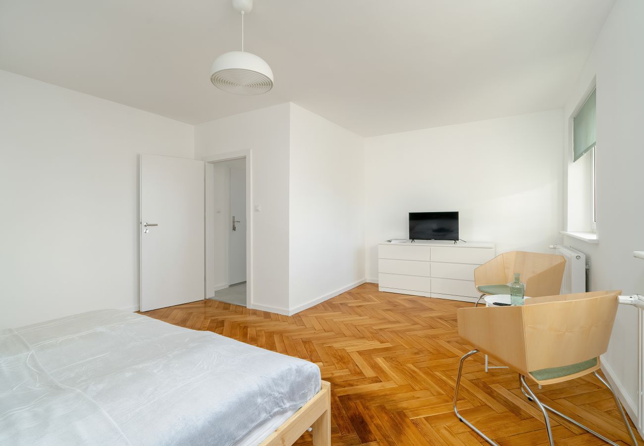 Studio in Poznań - Rycerska 5 | Cosy Studio for 2 People | Outdoor Parking Space | Poznań