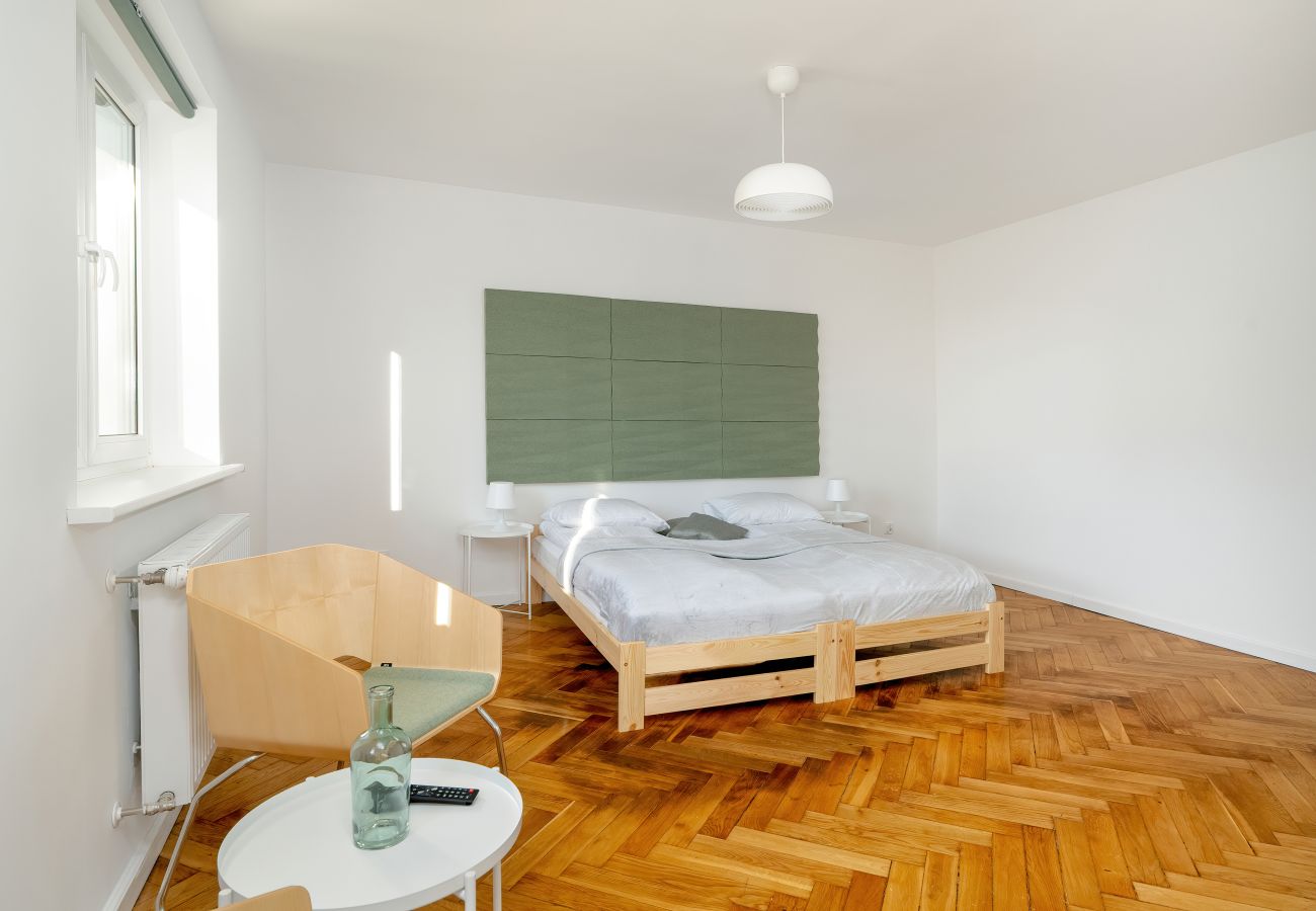 Studio in Poznań - Rycerska 5 | Cosy Studio for 2 People | Outdoor Parking Space | Poznań