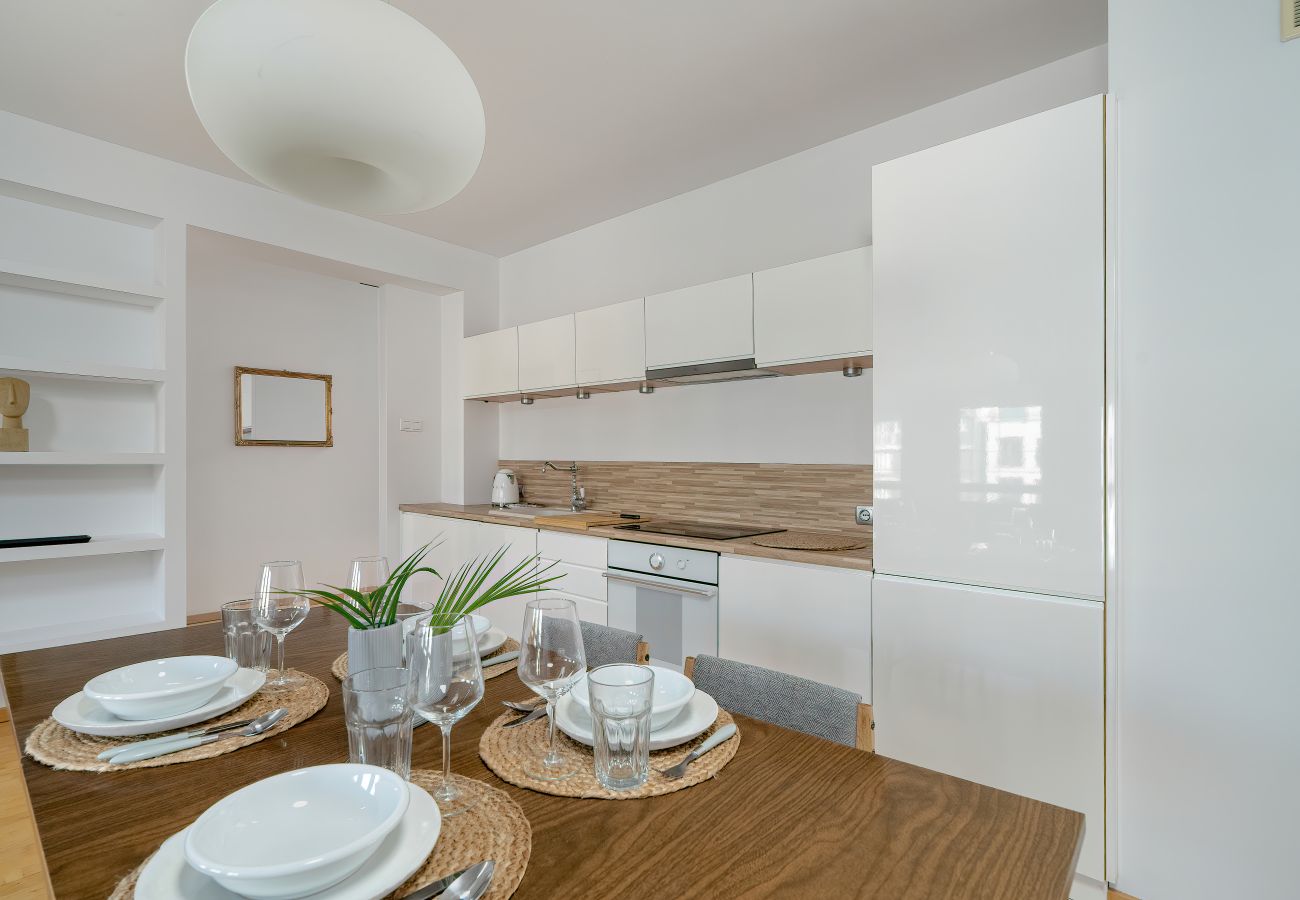 Apartment in Poznań - Kościelna 26 | Wifi, 1 Bedroom, Parking, Poznan